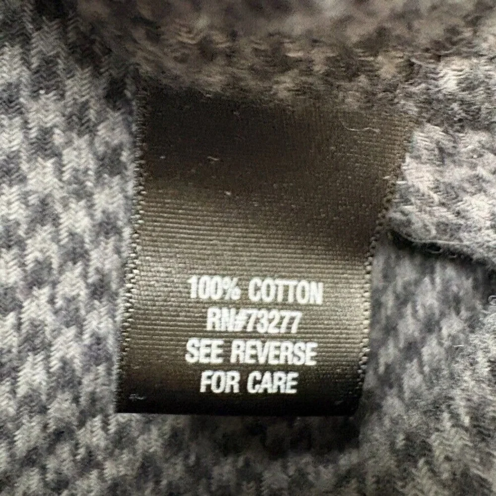 Croft and Barrow Button Down Long Sleeve Shirt Mens Small Gray Cotton‎ Casual